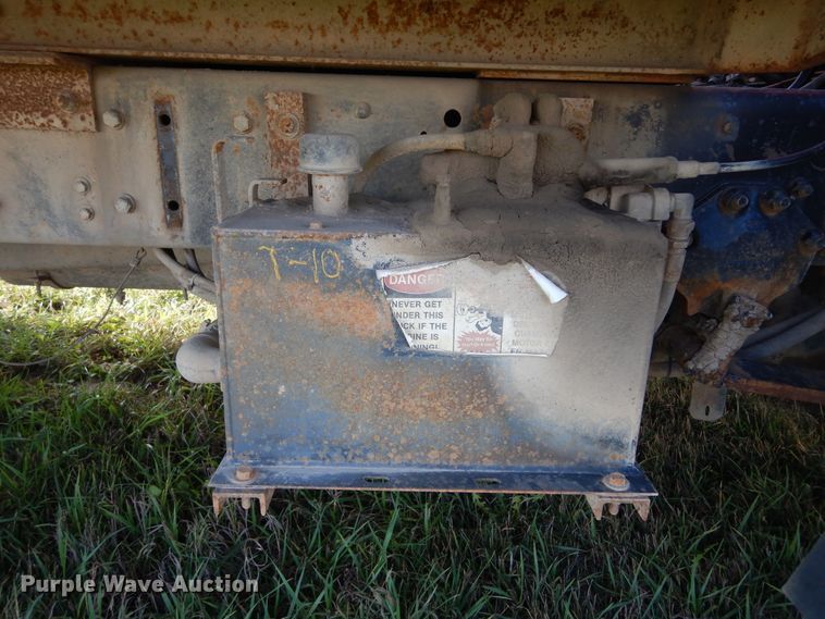 image for item KO9193 1993 Ford CF8000  dump truck