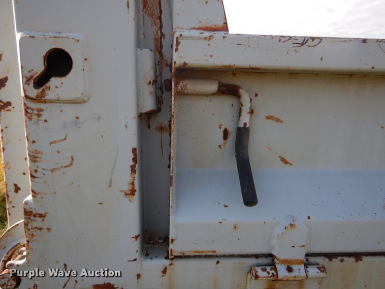 image for item KO9193 1993 Ford CF8000  dump truck