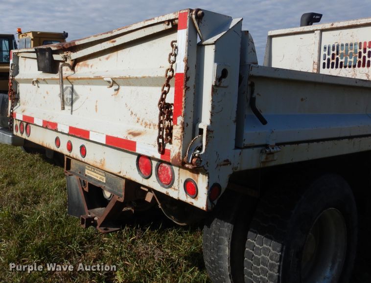 image for item KO9193 1993 Ford CF8000  dump truck