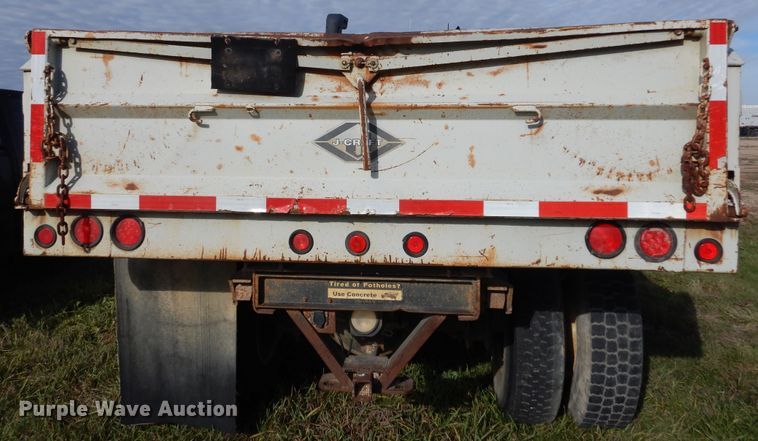 image for item KO9193 1993 Ford CF8000  dump truck