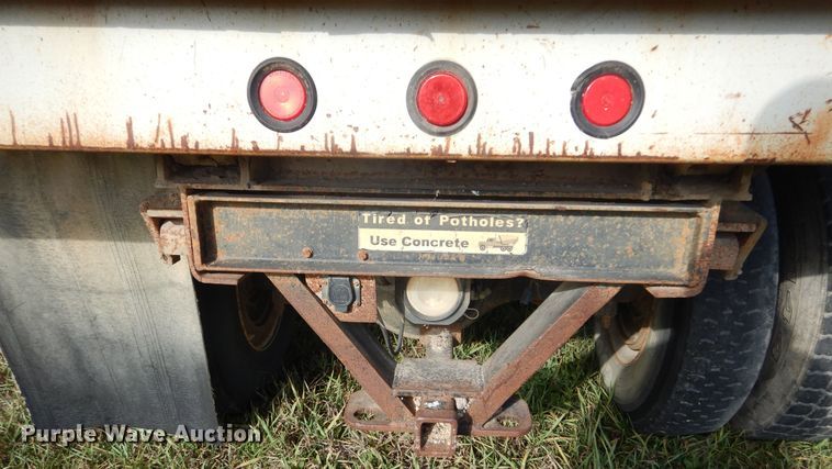 image for item KO9193 1993 Ford CF8000  dump truck