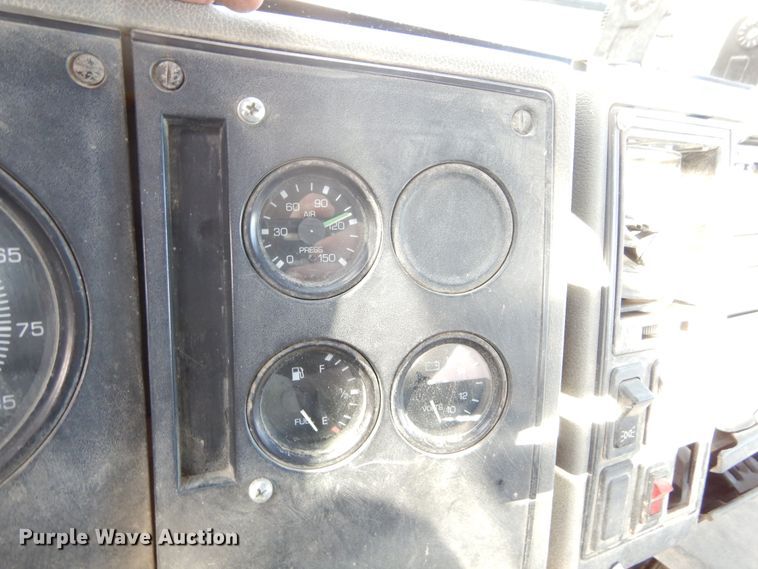 image for item KO9193 1993 Ford CF8000  dump truck