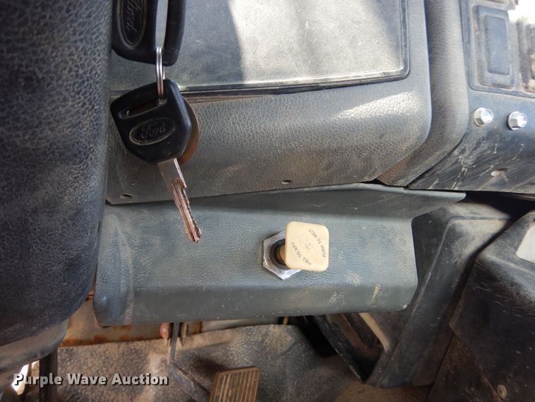 image for item KO9193 1993 Ford CF8000  dump truck