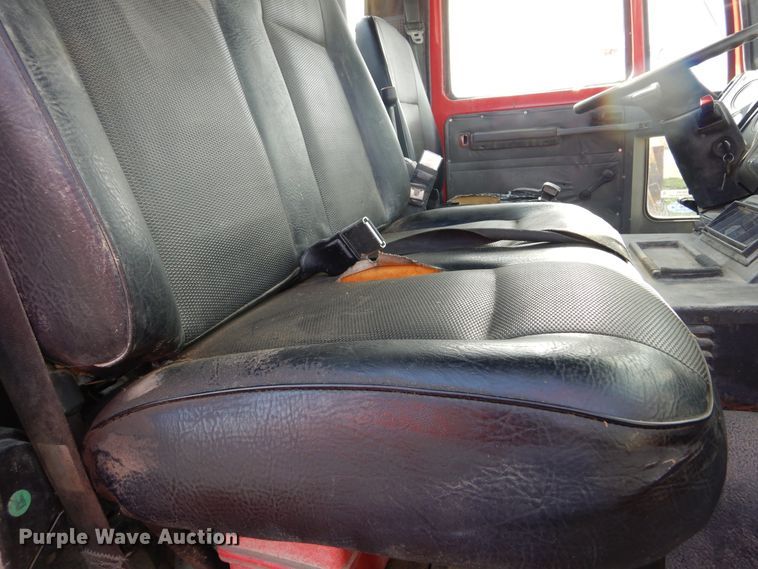 image for item KO9193 1993 Ford CF8000  dump truck