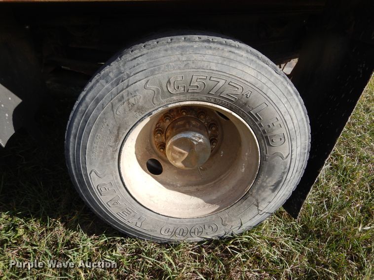 image for item KO9193 1993 Ford CF8000  dump truck