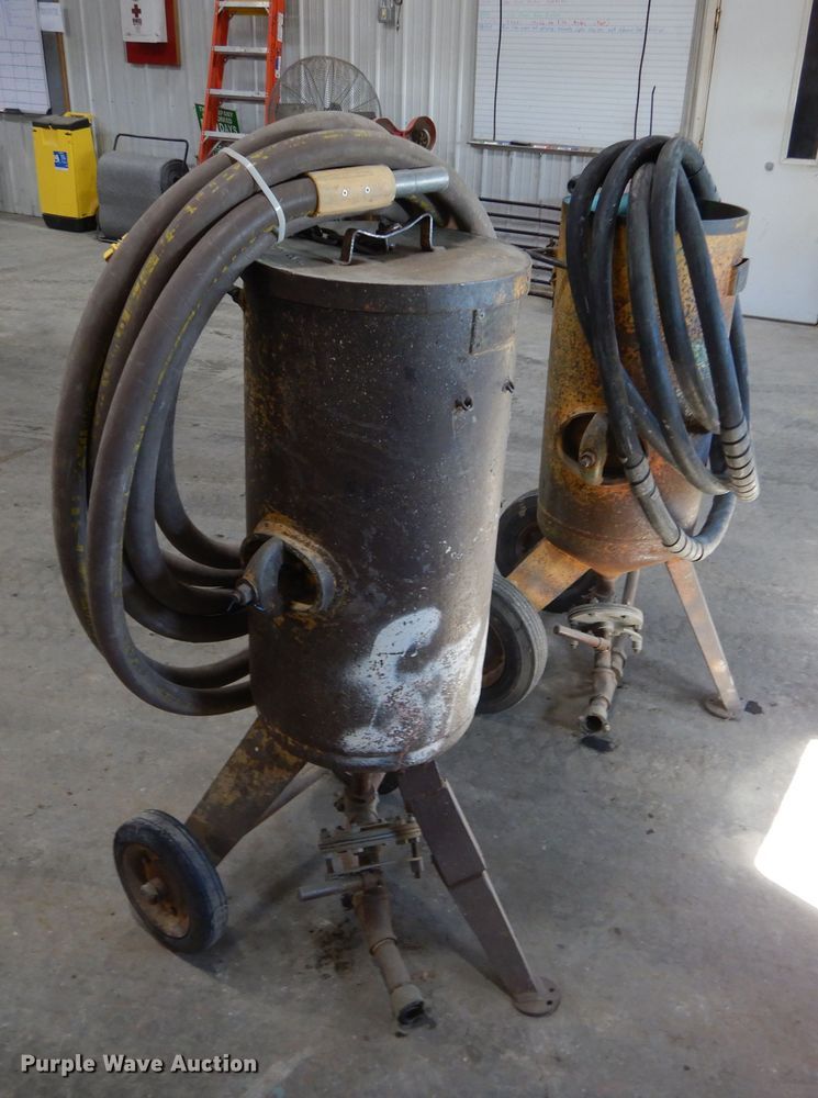 image for item KO9215 (2) Clemco shot blasting machines