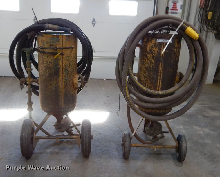 image for item KO9215 (2) Clemco shot blasting machines