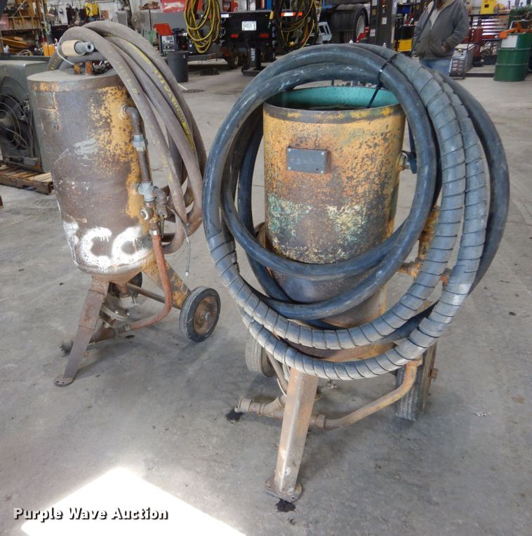 image for item KO9215 (2) Clemco shot blasting machines