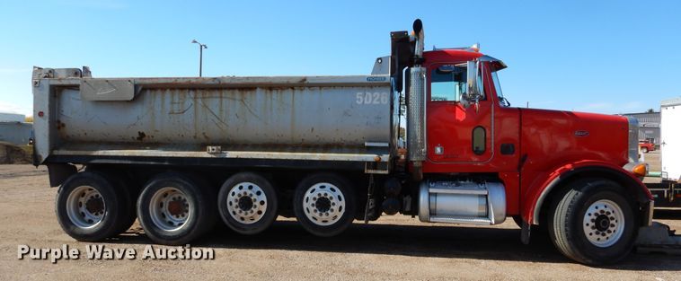 image for item KO9219 2004 Peterbilt 378  dump truck