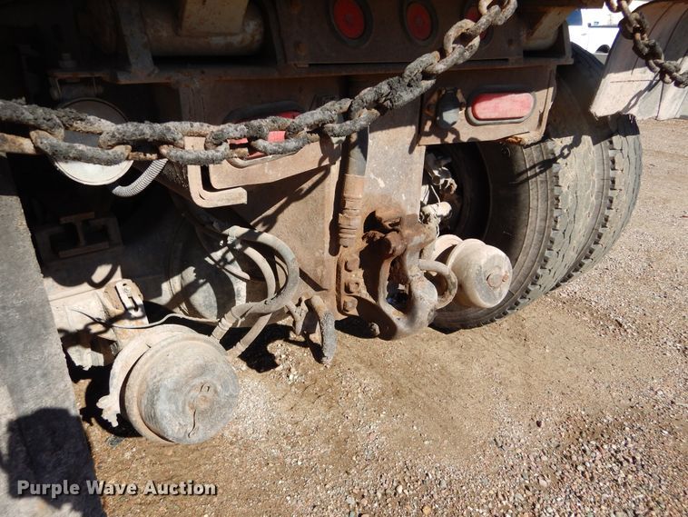 image for item KO9219 2004 Peterbilt 378  dump truck