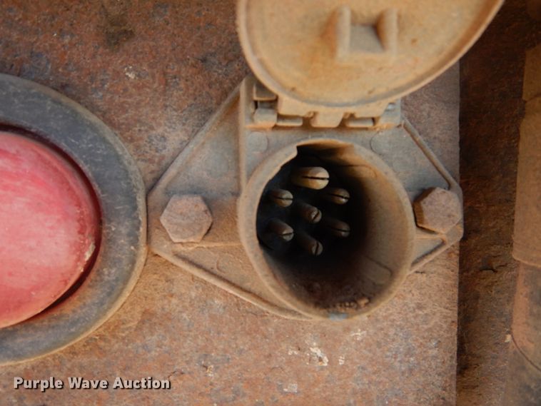 image for item KO9219 2004 Peterbilt 378  dump truck