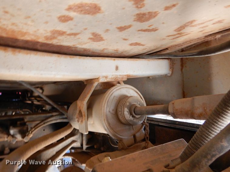 image for item KO9219 2004 Peterbilt 378  dump truck