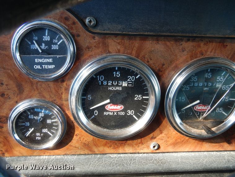 image for item KO9219 2004 Peterbilt 378  dump truck