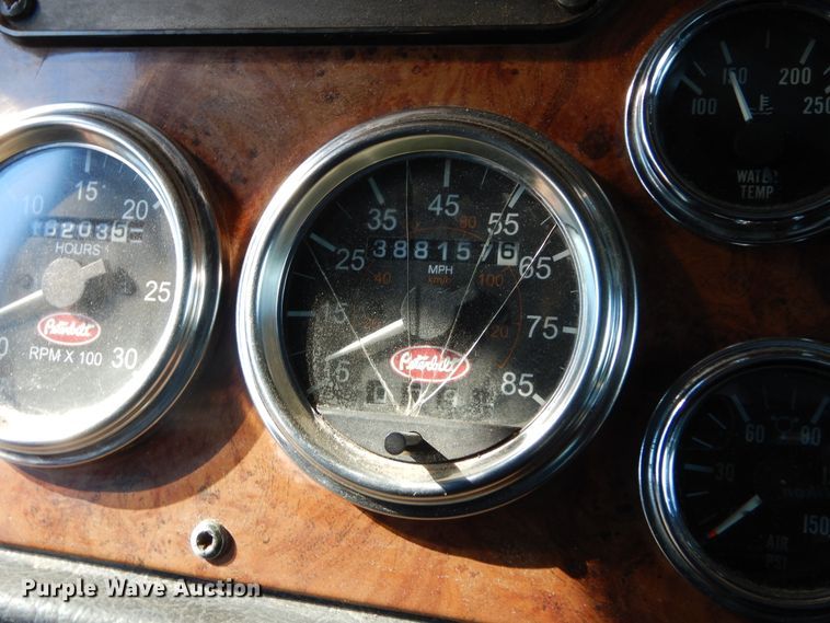 image for item KO9219 2004 Peterbilt 378  dump truck