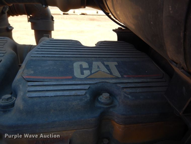 image for item KO9219 2004 Peterbilt 378  dump truck