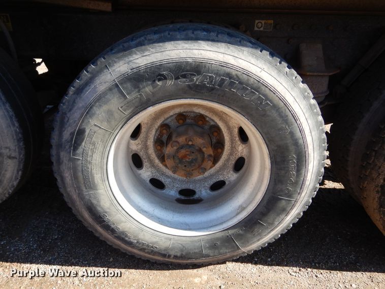 image for item KO9219 2004 Peterbilt 378  dump truck