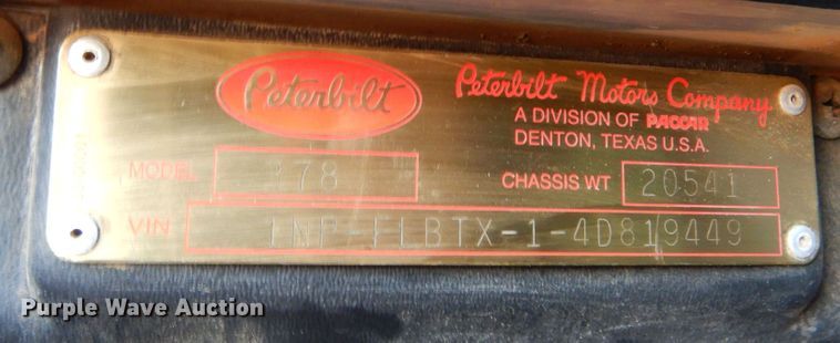 image for item KO9219 2004 Peterbilt 378  dump truck