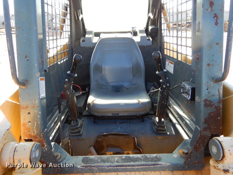 image for item KO9220 2008 Gehl 5640 Turbo  skid steer loader