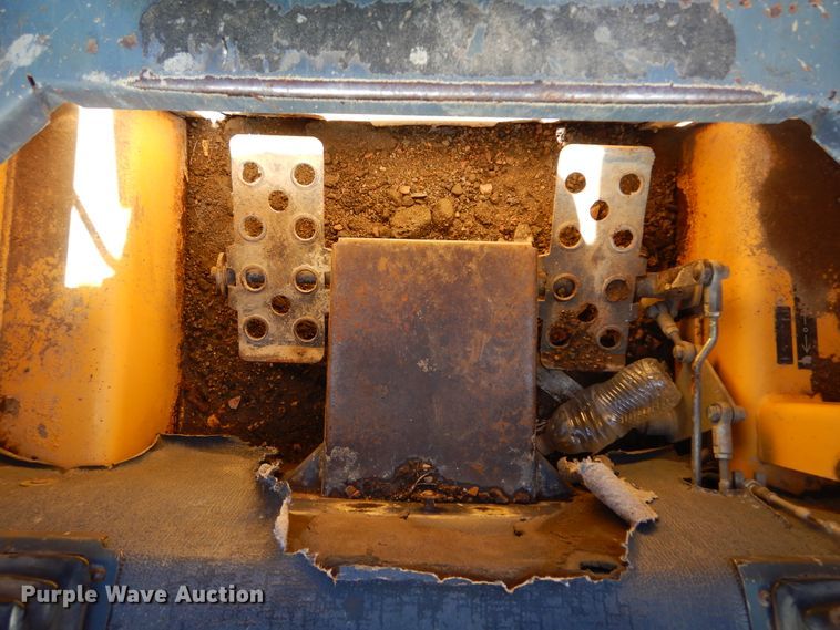 image for item KO9220 2008 Gehl 5640 Turbo  skid steer loader