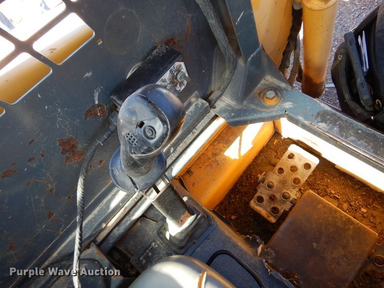 image for item KO9220 2008 Gehl 5640 Turbo  skid steer loader