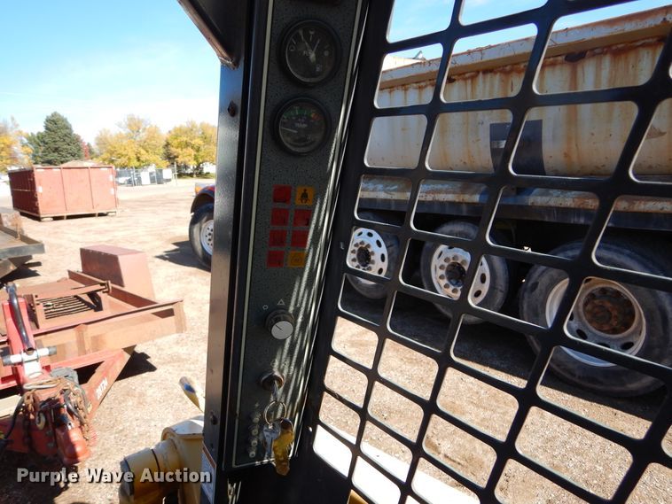 image for item KO9220 2008 Gehl 5640 Turbo  skid steer loader