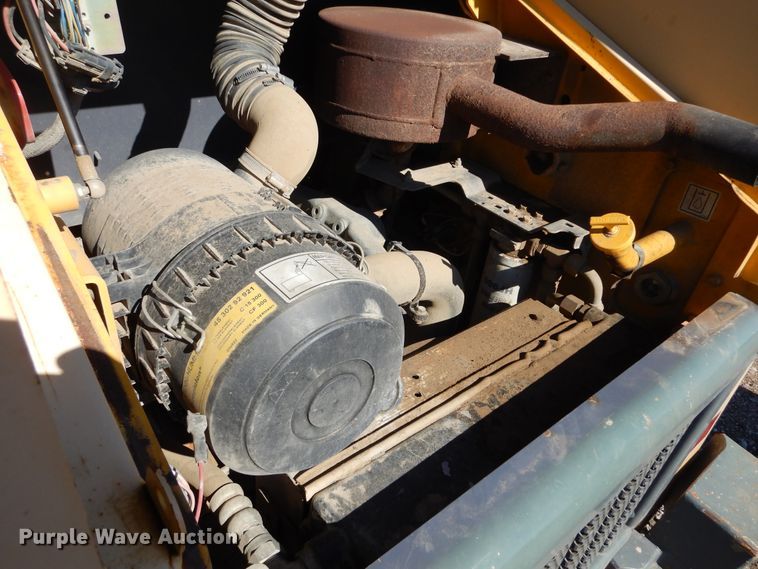 image for item KO9220 2008 Gehl 5640 Turbo  skid steer loader