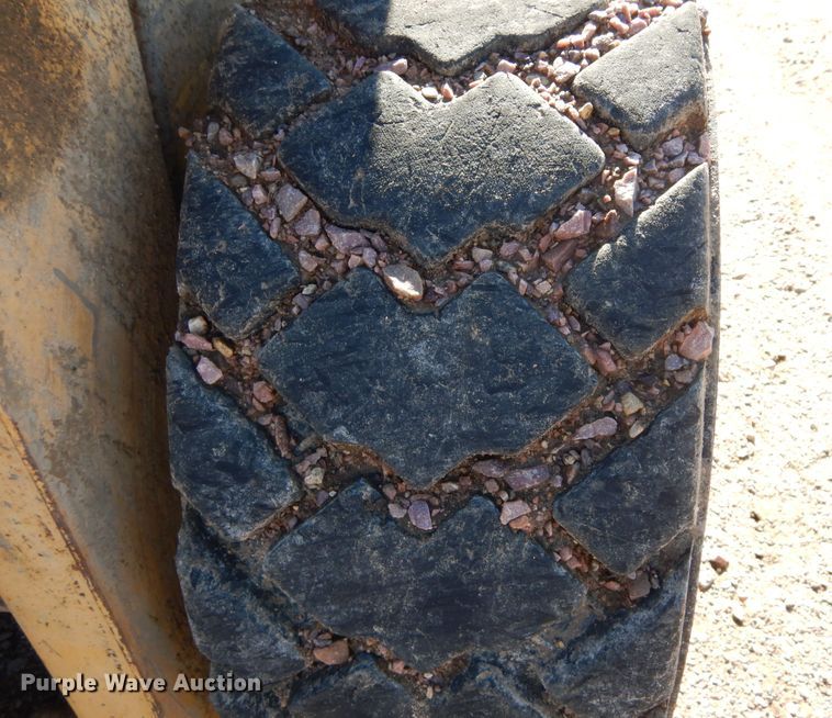 image for item KO9220 2008 Gehl 5640 Turbo  skid steer loader