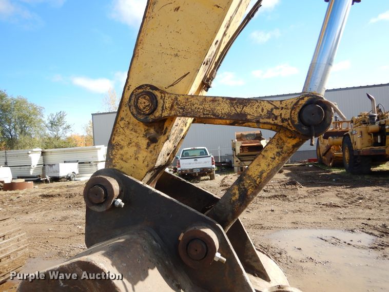 image for item KO9221 2002 Komatsu PC300LC-7L  excavator