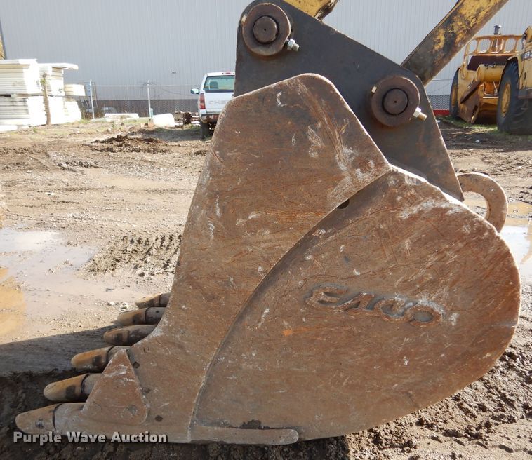 image for item KO9221 2002 Komatsu PC300LC-7L  excavator