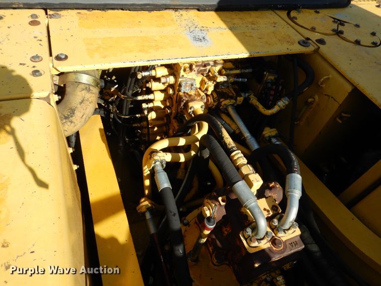 image for item KO9221 2002 Komatsu PC300LC-7L  excavator