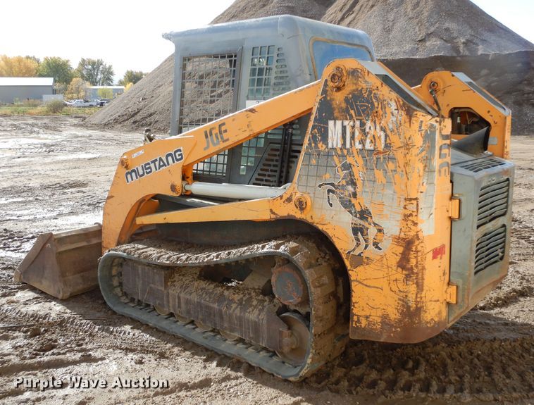 image for item KO9222 2005 Mustang MTL25  tracked skid steer loader