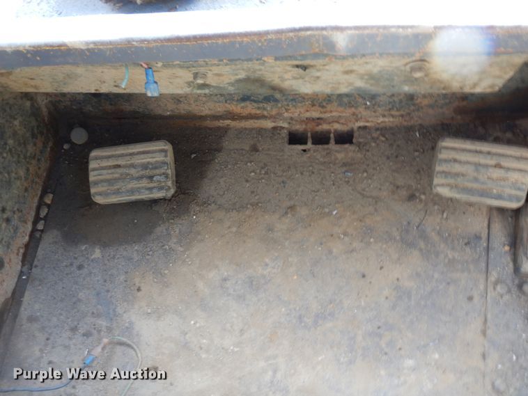 image for item KO9222 2005 Mustang MTL25  tracked skid steer loader