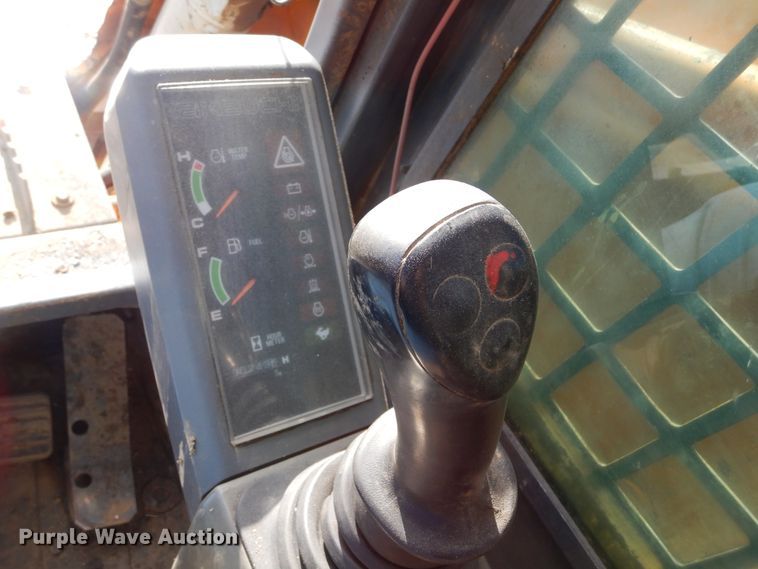 image for item KO9222 2005 Mustang MTL25  tracked skid steer loader