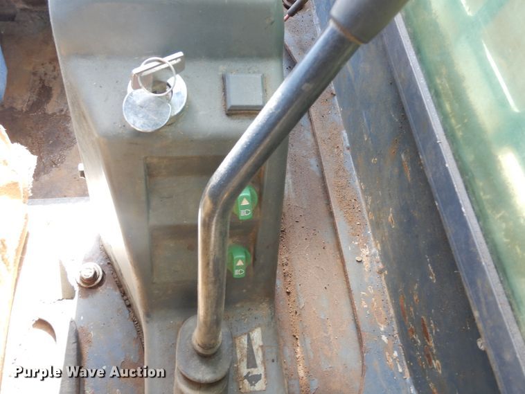 image for item KO9222 2005 Mustang MTL25  tracked skid steer loader