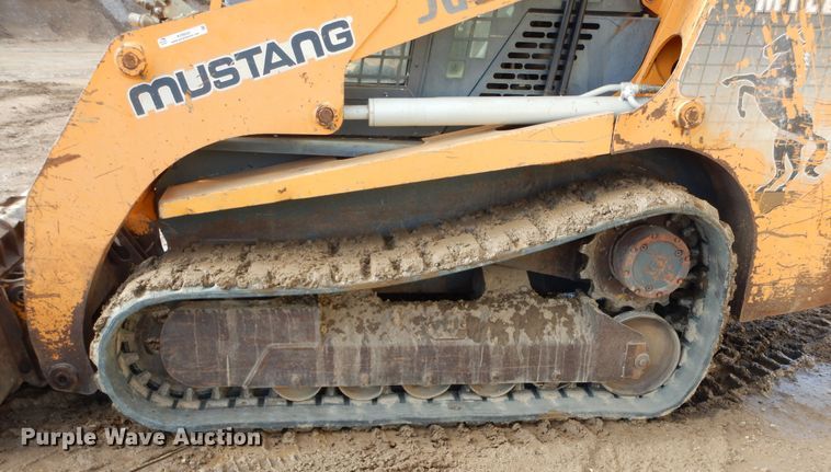 image for item KO9222 2005 Mustang MTL25  tracked skid steer loader