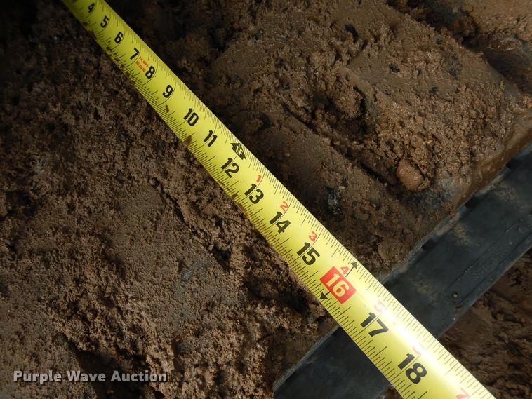 image for item KO9222 2005 Mustang MTL25  tracked skid steer loader