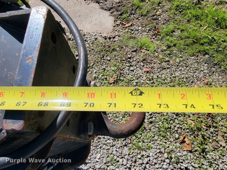 image for item KQ9136 2004 L&L  equipment trailer