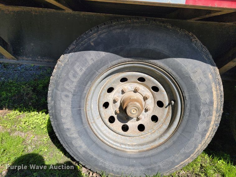 image for item KQ9136 2004 L&L  equipment trailer