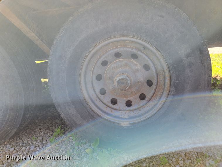 image for item KQ9136 2004 L&L  equipment trailer