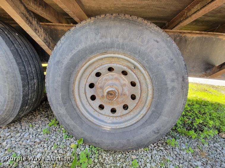 image for item KQ9136 2004 L&L  equipment trailer