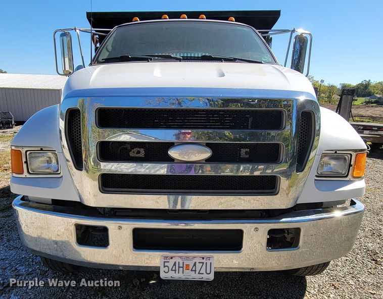 image for item KQ9137 2006 Ford F650 Super Duty XL  dump truck