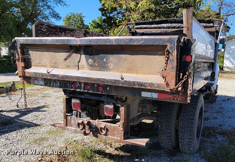 image for item KQ9137 2006 Ford F650 Super Duty XL  dump truck