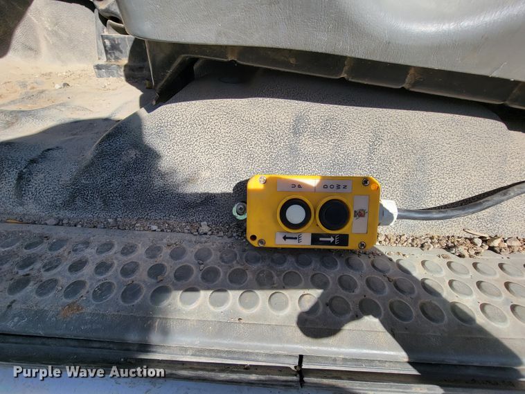 image for item KQ9137 2006 Ford F650 Super Duty XL  dump truck