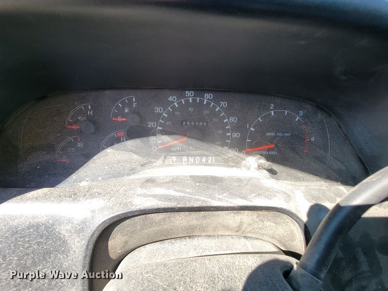 image for item KQ9137 2006 Ford F650 Super Duty XL  dump truck