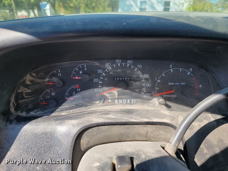 image for item KQ9137 2006 Ford F650 Super Duty XL  dump truck