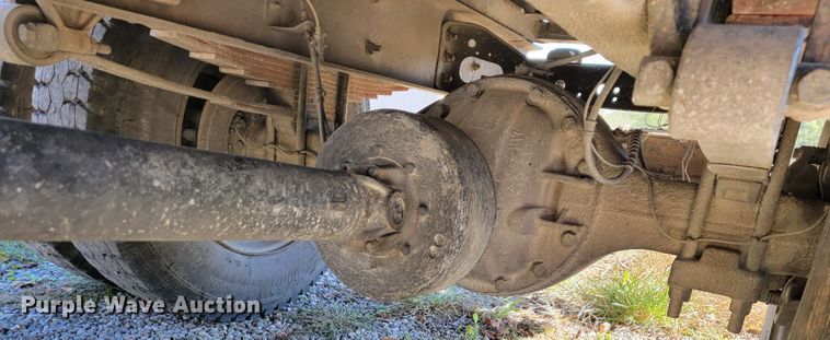 image for item KQ9137 2006 Ford F650 Super Duty XL  dump truck