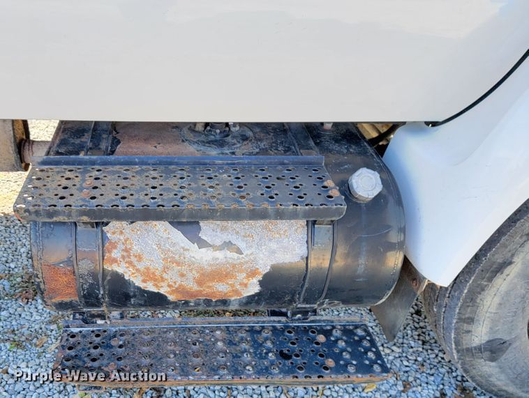 image for item KQ9137 2006 Ford F650 Super Duty XL  dump truck