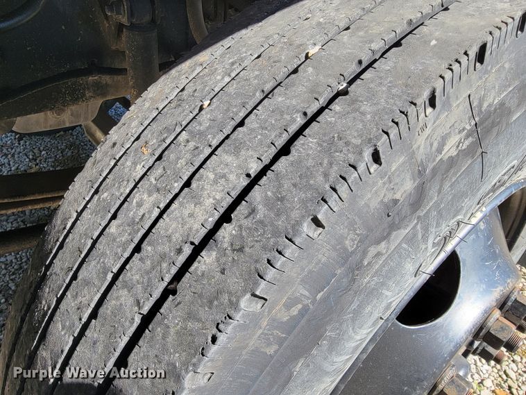 image for item KQ9137 2006 Ford F650 Super Duty XL  dump truck