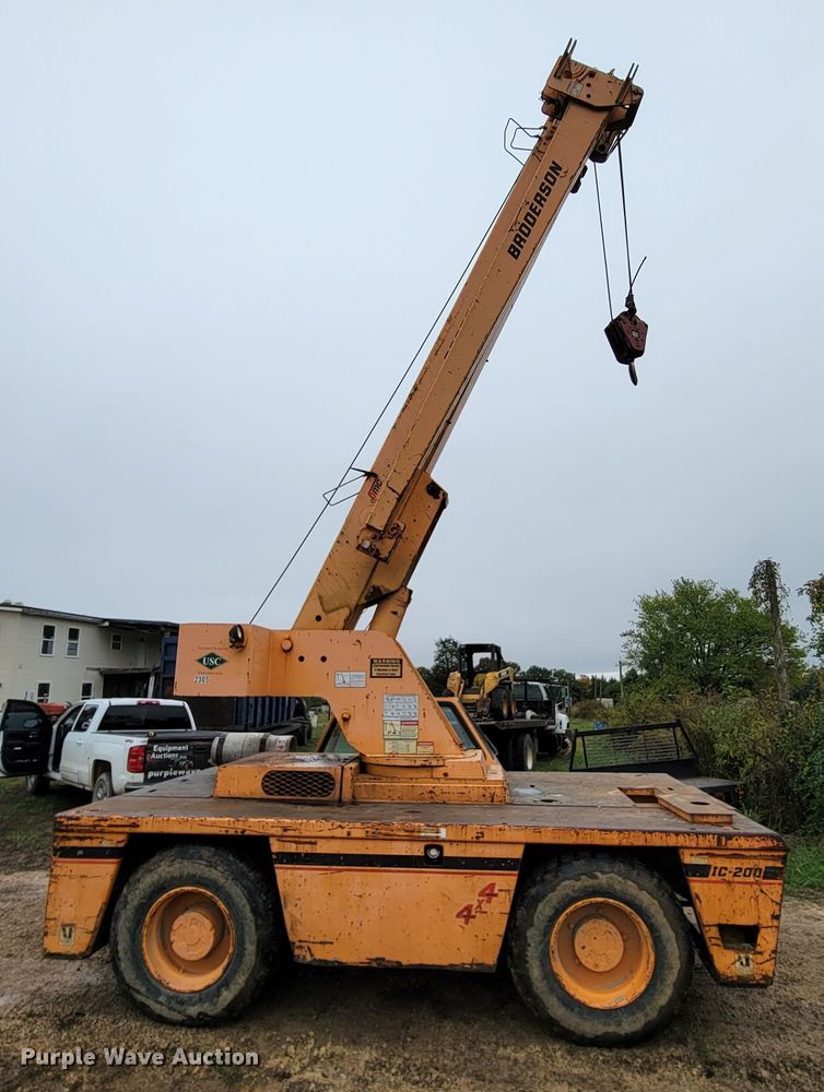 image for item KQ9160 Broderson IC-200-2C  crane