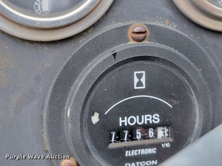 image for item KQ9160 Broderson IC-200-2C  crane